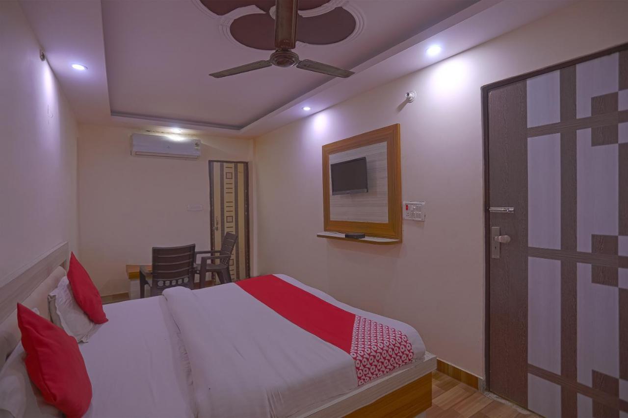 Oyo Flagship 79289 Hotel Grand Keshav Ghaziabad Eksteriør bilde